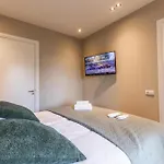 Veluwe Met Binnenzwembad & Wellness | 12 Personen | Rolstoelvriendelijk * Wekerom