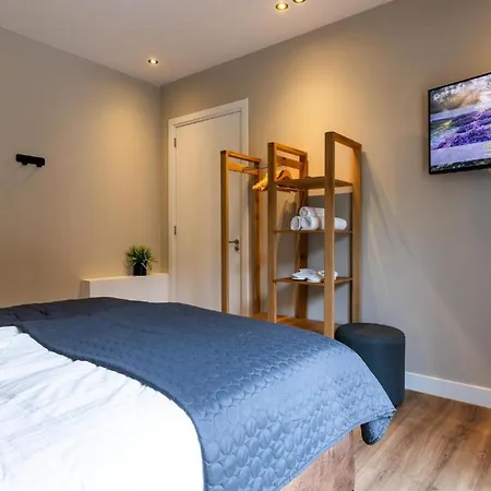 Veluwe Met Binnenzwembad & Wellness - 12 Personen - Rolstoeltoegankelijk Villa *