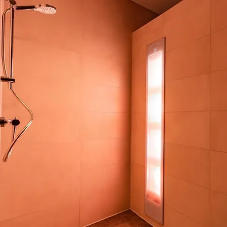 Veluwe Met Binnenzwembad & Wellness - 12 Personen - Rolstoeltoegankelijk Villa *