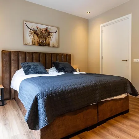Veluwe Met Binnenzwembad & Wellness - 12 Personen - Rolstoeltoegankelijk Villa