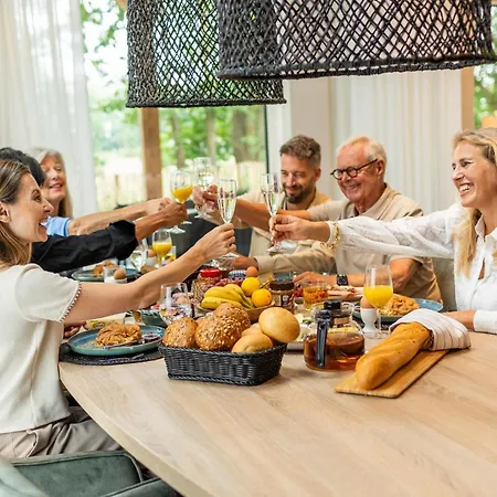 Villa Veluwe Met Binnenzwembad & Wellness - 12 Personen - Rolstoeltoegankelijk