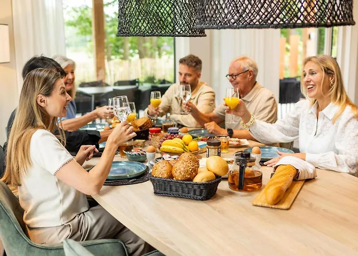 וילה Veluwe Met Binnenzwembad & Wellness | 12 Personen | Rolstoelvriendelijk Wekerom