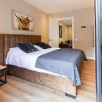Veluwe Met Binnenzwembad & Wellness | 12 Personen | Rolstoelvriendelijk * Wekerom