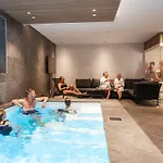 Veluwe Met Binnenzwembad & Wellness | 12 Personen | Rolstoelvriendelijk * Wekerom